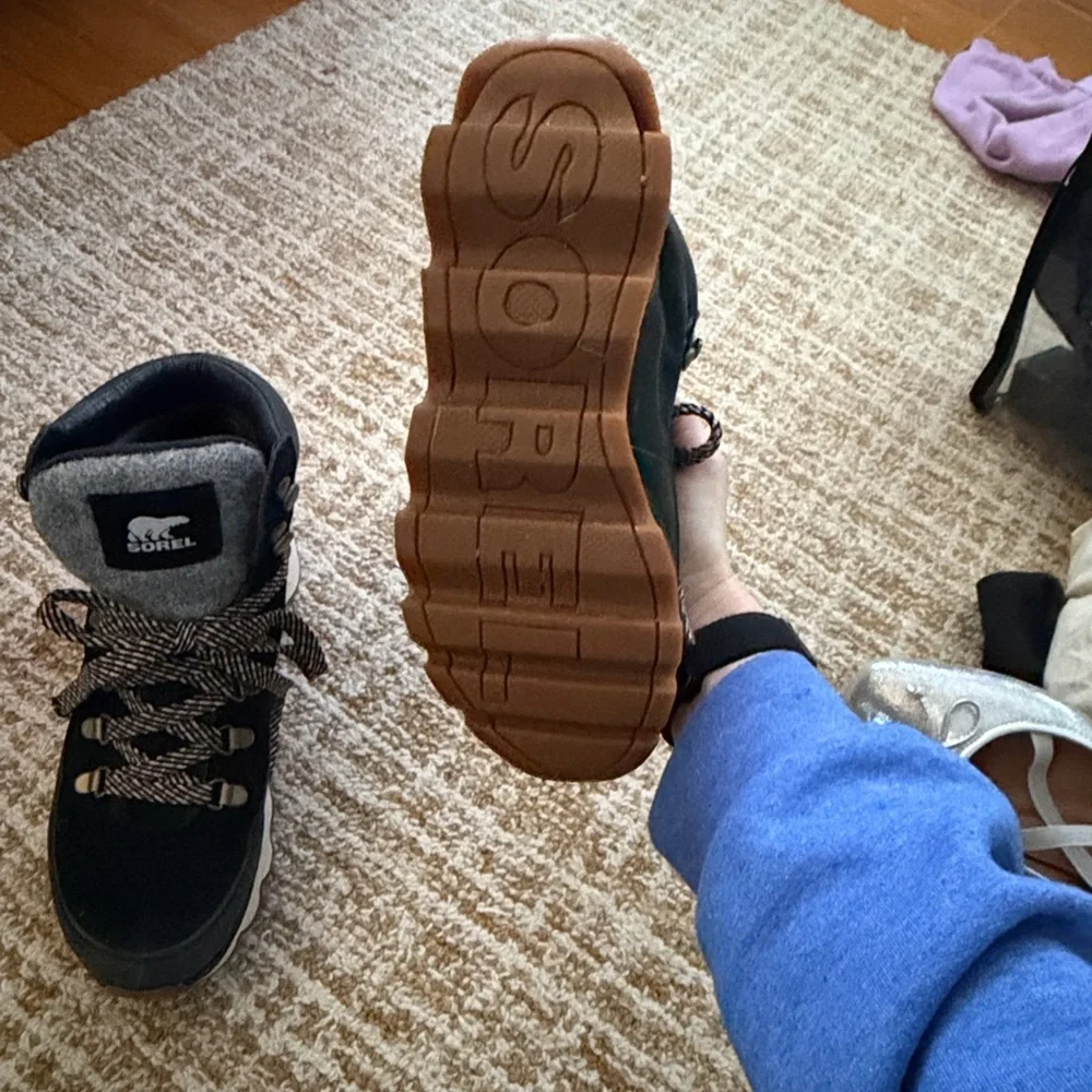 Sorel Women’s Black Winter Boots